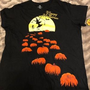 NWT Juniors Halloween T-Shirt 2XL